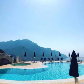 Casa Vacanza Ginevra، فندق في رافيلو