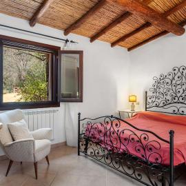 Historic Farm House -Countryside & Sea View-