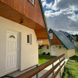 Mountain Houses Šarović