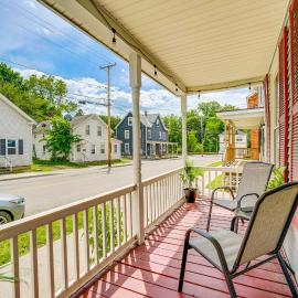 < 1 Mi to Historic District! Retreat in Bennington, hotel in Bennington