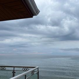 3BR Oceanfront Vacation House in Lila, Bohol, hotel in Boyog
