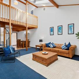 21 Cottesloe Steps to beach - sleeps 3