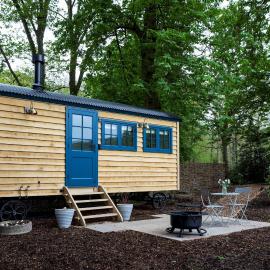 Fallow Shepherds Hut Chatsworth Estate, hotel a Baslow