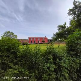 A casa do Rio - The River House, hotel in Arzúa