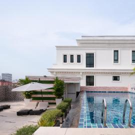 Aspira Hana Executive Suite Thonglor Hotel