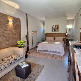 Ninha Pousada, hotel din Glaura