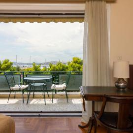 Spacious Apt Next to Marina Flisvo