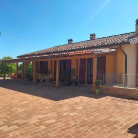 Il Casolare Country House, hotell i Fontecorniale