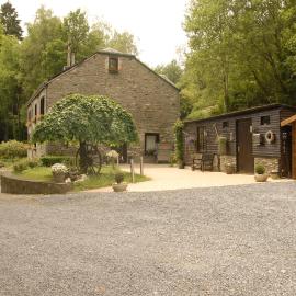 Le Clos Arboré (Gîte)，利布拉蒙的飯店