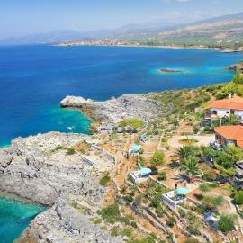 Mani Apartments, hotel in Agios Nikolaos