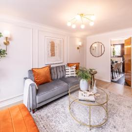 Central Birmingham Luxury House, Sleeps 6 people - 10 mins from Solihull NEC, JLR, BHX Airport, Resorts World, hotel in Birmingham