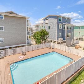 Carolina Beach Condo w/ Balcony: Walk to the Ocean, hotel in Carolina Beach