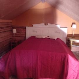 Bobackan pihatorpan aitat, hotel di Hämeenlinna