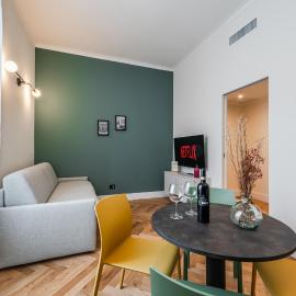 Spacious Apartment in Central Milan Next to Metro