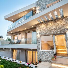 Diamela Apartments