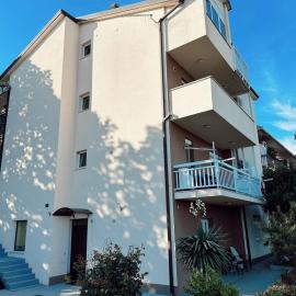 Apartman Rose, מלון בסיטלוק