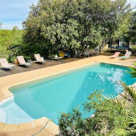 Villa Les Ruches - Piscine & Clim, hotel sa Bras