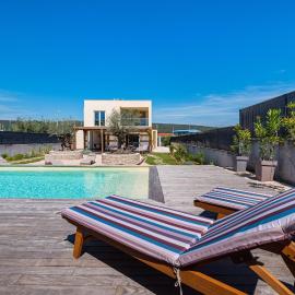 4 Bedroom Private Villa with Large Pool, Quiet Area, hotel in Bibinje