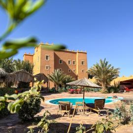 Kasbah Baha Baha, Hotel in Nkob