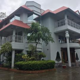 Penthouse in Sylhet, khách sạn ở Sylhet