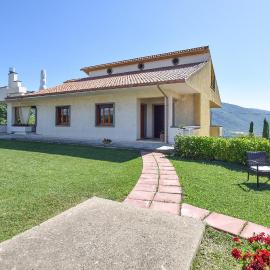 4 Bedroom Stunning Home In Roccadaspide