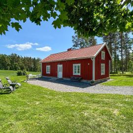 Awesome Home In Habo With Wifi, Hotel in Habo