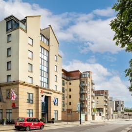 Edinburgh Marriott Hotel Holyrood، فندق في إدنبرة