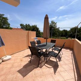 Apartments Julieta with balcony and grill - by TA Leut Agency