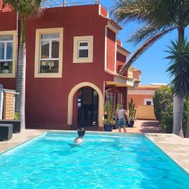 Casa Viera, Hotel in Buzanada