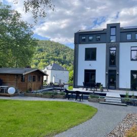 Gîte La Vieille Ferme Chaudfontaine et son jacuzzi, hotel u gradu Chaudfontaine