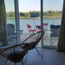 Appartement climatisé au coeur de la Provence lac et parcs d'attractions 10mn Avignon, hotel em Monteux