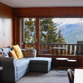 Cosy studio for 4 near ski lift, HAMEAU C13, hotell i Les Collons