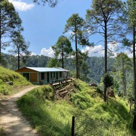 Joshi Cottage Binsar, hotel di Almora