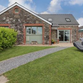 Barcud Cottage
