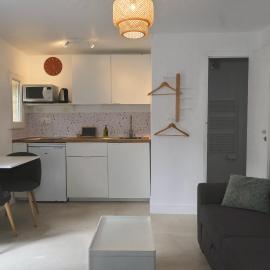 Studio indépendant avec jardin