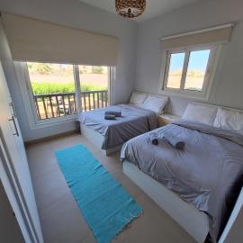 El Gouna Waterside E 1-Bedroom Ground Floor Sleeps 4 Persons, hotel in El Gouna