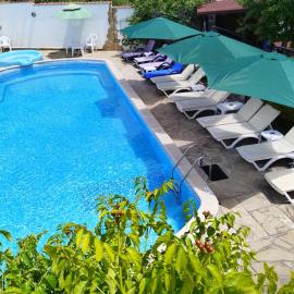 Guest House Yanita, ξενοδοχείο στη Βάρνα