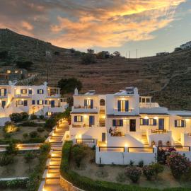 Aigaion Aetherium Apartments, hotel di Livadakia
