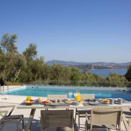 Villas Harriet - With Sea View and near the sea, Hotel in Lygia