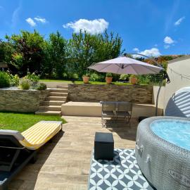 Chauray में, होटल Maison chic avec Jacuzzi & Jardin Paisible