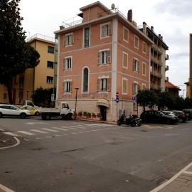 Piccolo hotel holiday center, hotel em Finale Ligure