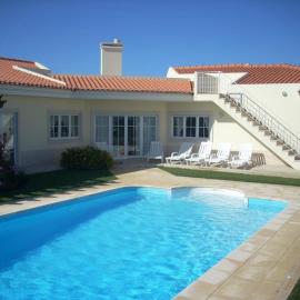 Luxury 6 Bedroom Oceanfront Vila - Sleeps 22 Guests