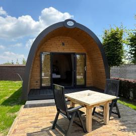 Woodlodge de luxe 2 persoons, Hotel in Oirsbeek