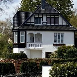 Wohnung in stilvoller Villa โรงแรมในชแวร์เทอ