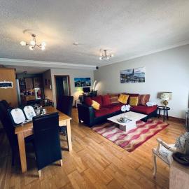 Fernway Residence entire property, מלון בקורק