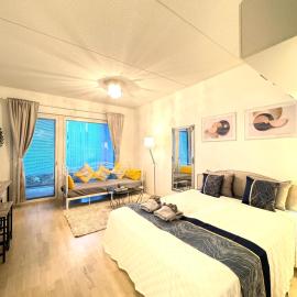C&C Studio - Comfy Nest Near Airport & City Access