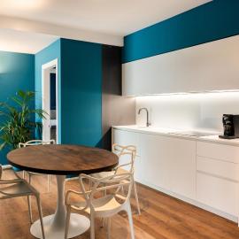Camoma Aparthotel - Suites Apartments, хотел в Йезоло