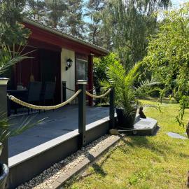 Bungalow-Jessern Ferienhaus im Grünen mit Seeblick, hotel in Jessern