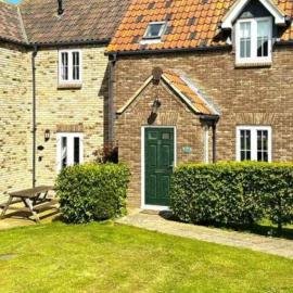 Dream Weaver 2 Bedroomed cottage on The Bay, Filey with on-site gym and swimming pool, hotel v mestu Filey
