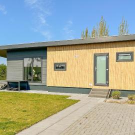 Gorgeous Home In Scherpenisse, Hotel in Scherpenisse